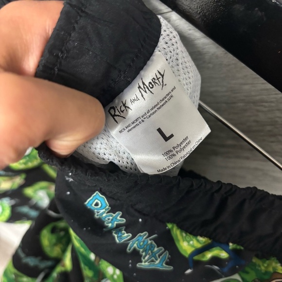 Rick & Morty | Men's Mesh Lined Swimming Trunks with Elastic Waistband size L - Picture 7 of 8